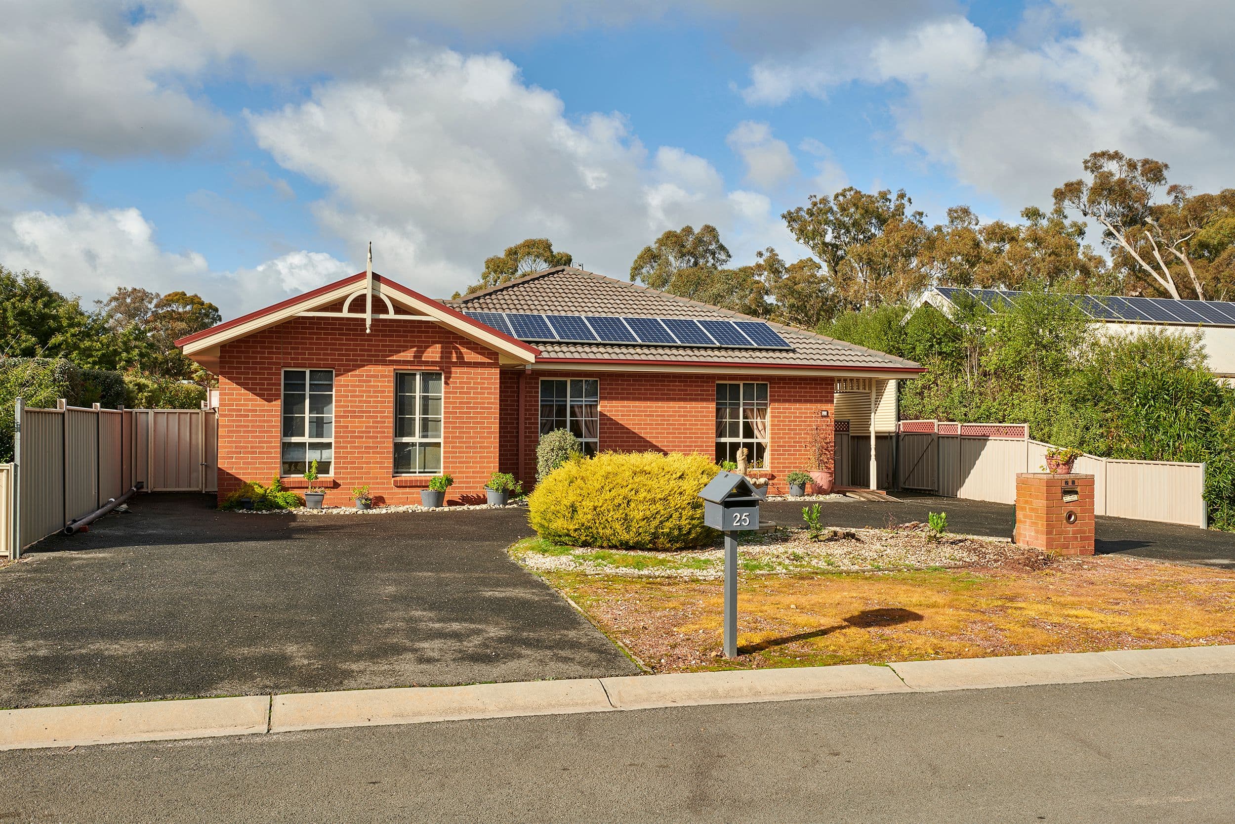 25 Wattle Drive, Heathcote VIC 3523, Heathcote - Image 1