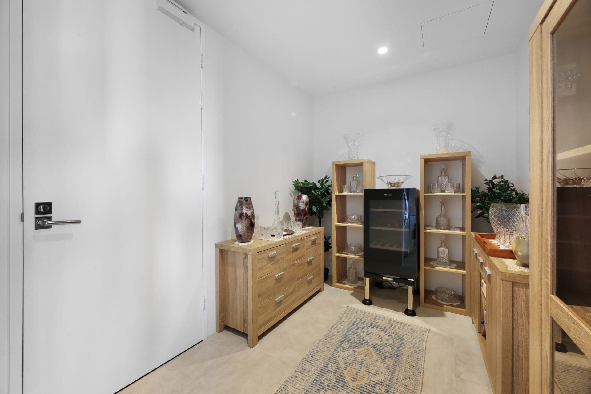 1605/2 The Lanes Boulevard, Mermaid Waters, Mermaid Waters - Thumbnail 8