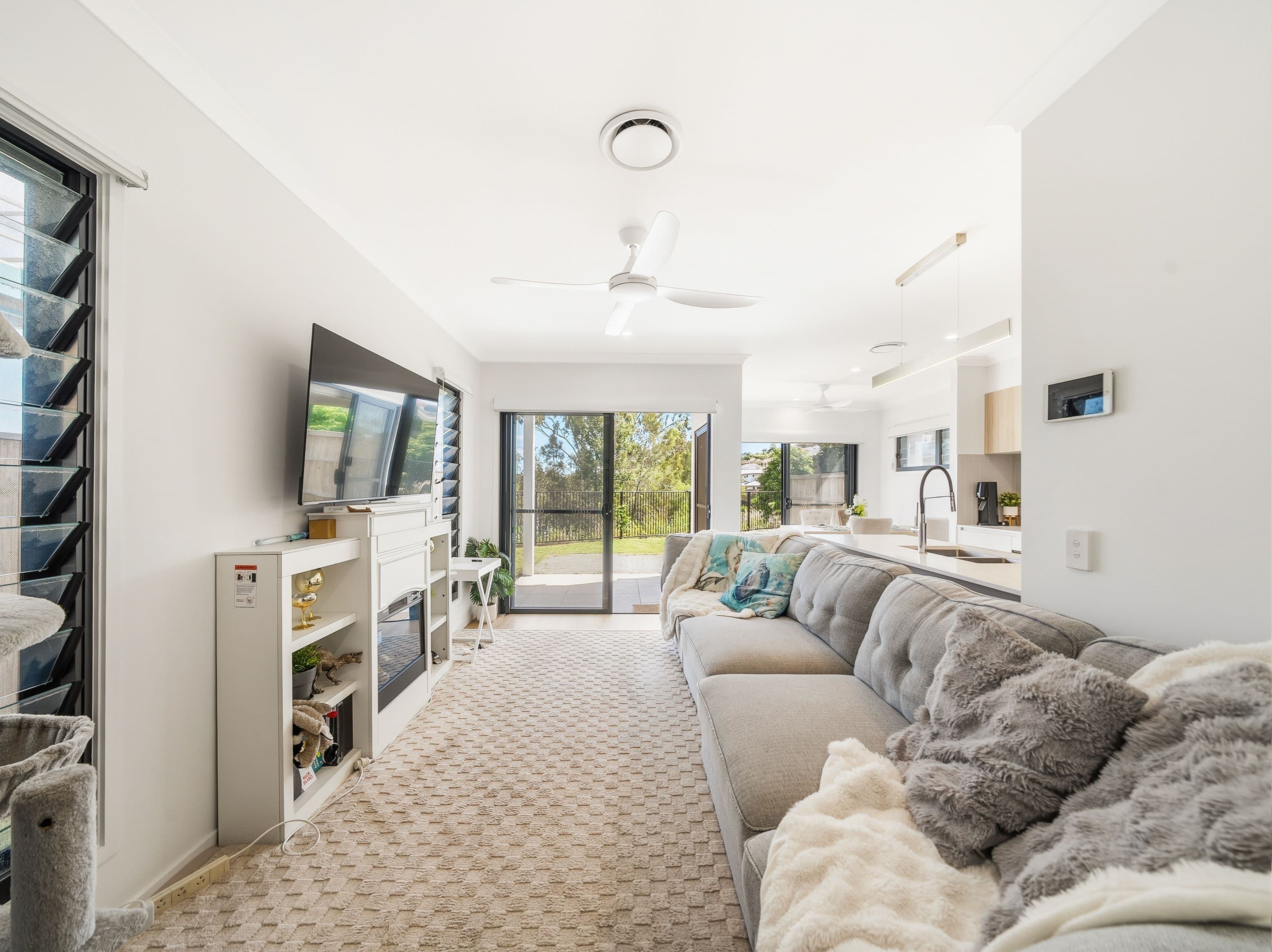 14 River Cove Circuit, Murrumba Downs QLD 4503, Murrumba Downs - Thumbnail 4
