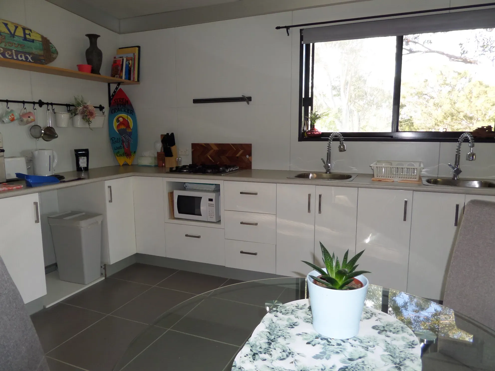 24 Island View Road, Russell Island QLD 4184, Russell Island - Thumbnail 2