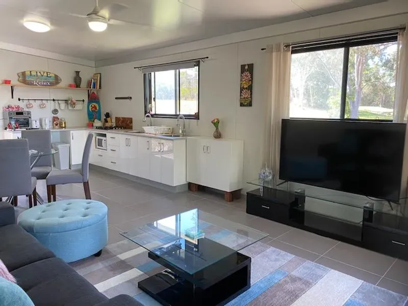 24 Island View Road, Russell Island QLD 4184, Russell Island - Thumbnail 3