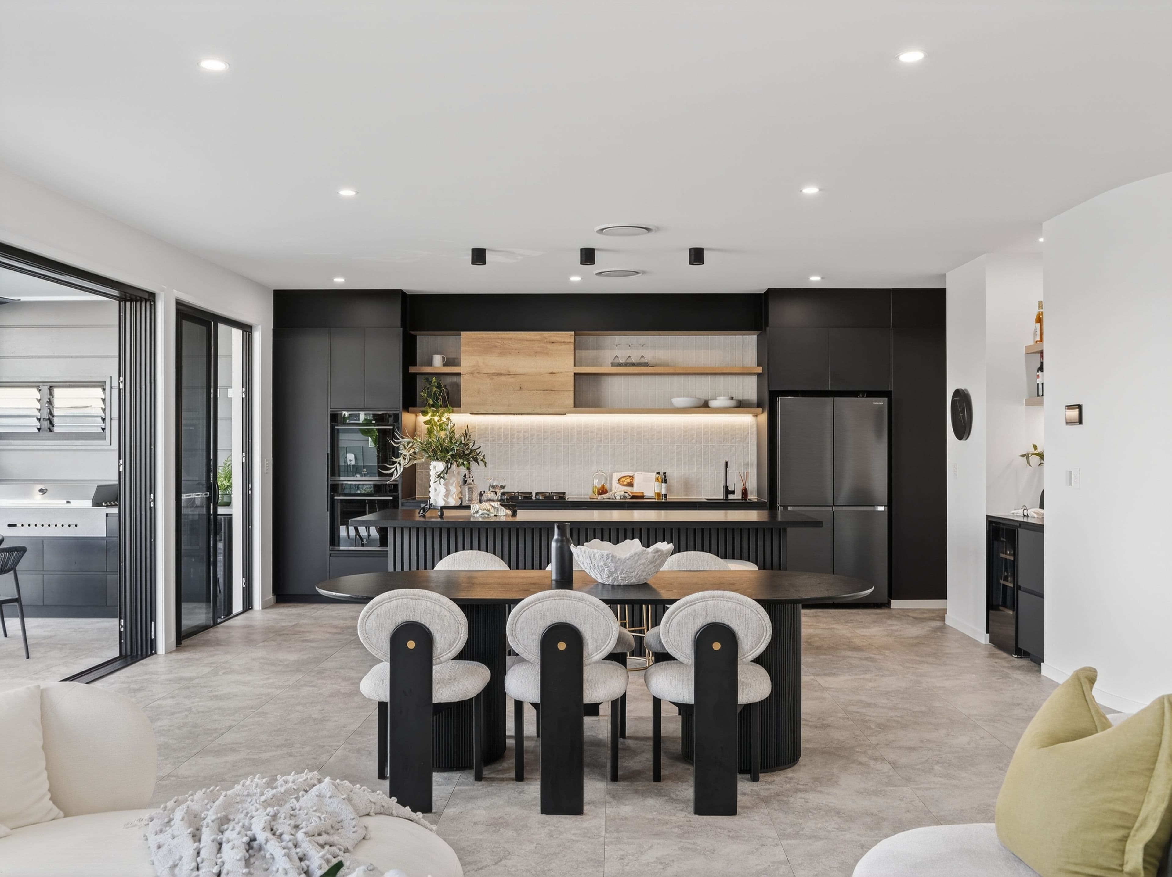 166 Coolum Parade, Newport QLD 4020, Newport - Thumbnail 4