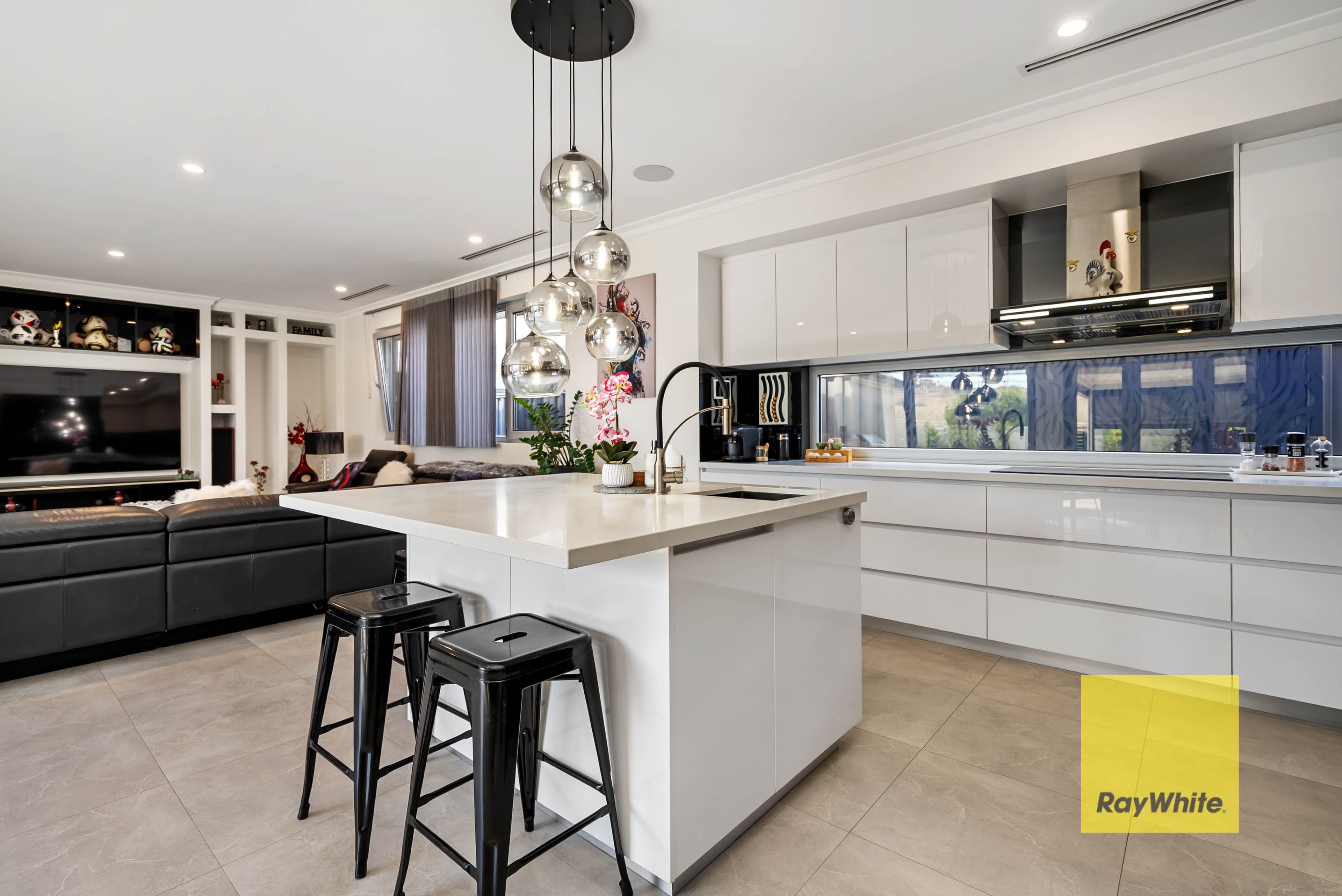 115 Turquoise Boulevard, TREEBY WA 6164, Treeby - Thumbnail 3