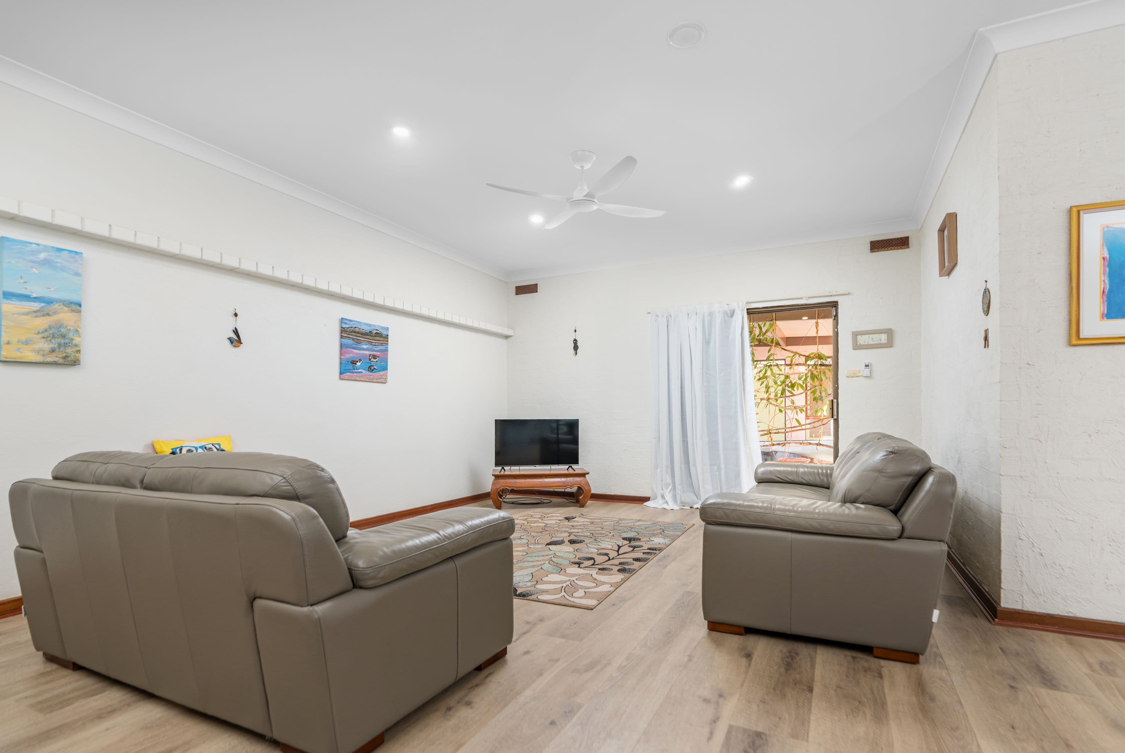 34 Catherine Street, Bluff Point WA 6530, Bluff Point - Thumbnail 2