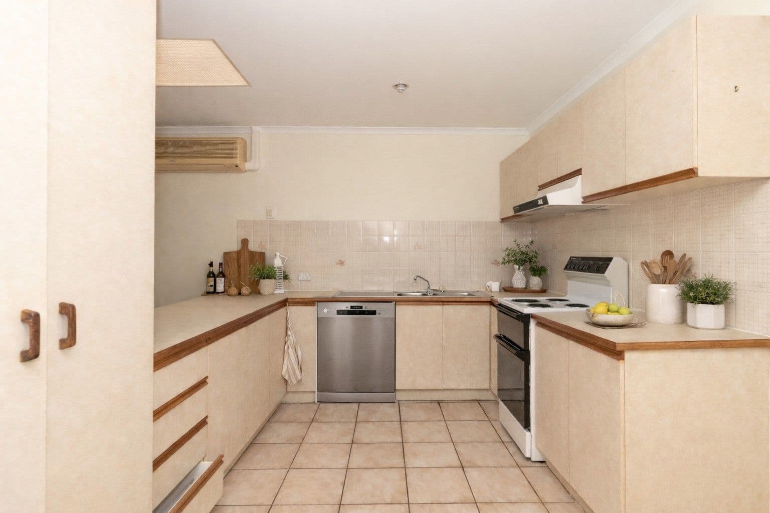 14/230 Torquay Terrace, Torquay QLD 4655, Torquay - Thumbnail 6