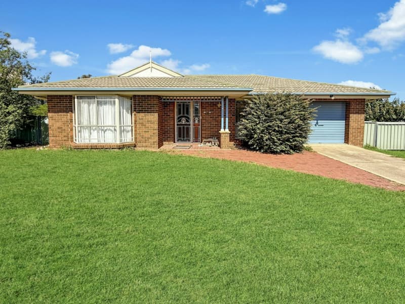 10 Angel Court, Young, Young - Image 1