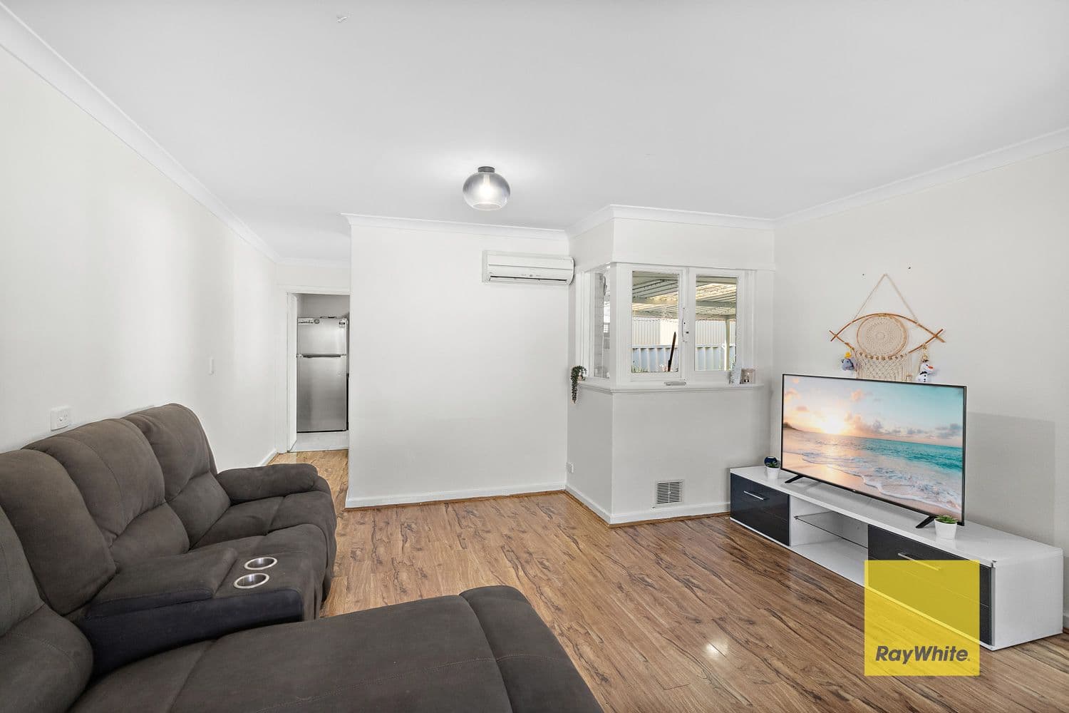 15B Calvert Way, Girrawheen WA 6064, Girrawheen - Thumbnail 5