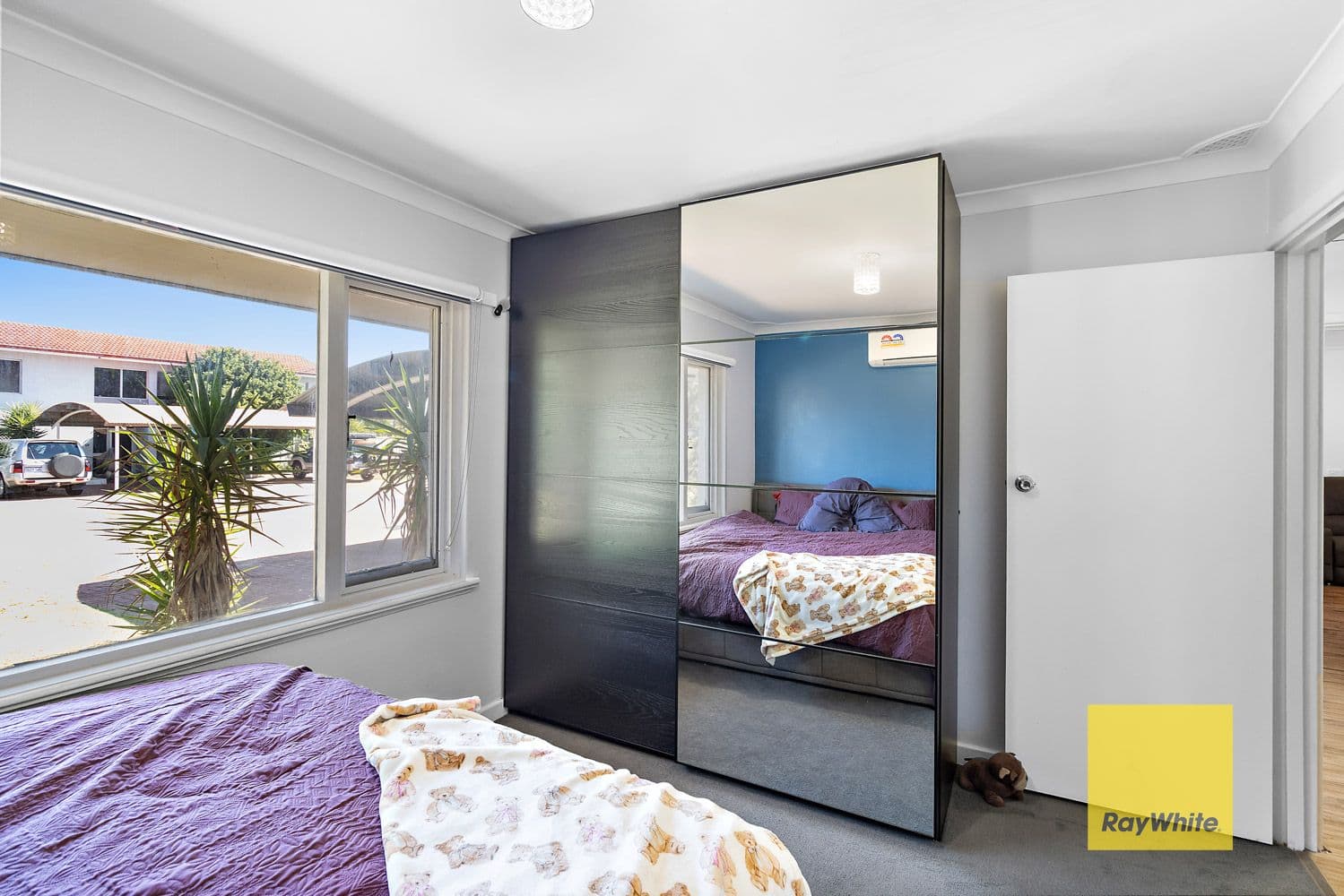 15B Calvert Way, Girrawheen WA 6064, Girrawheen - Thumbnail 8
