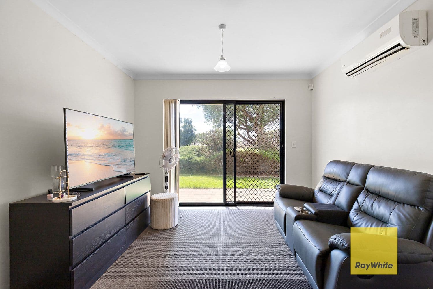13/17 Southdown Place, Thornlie WA 6108, Thornlie - Image 1