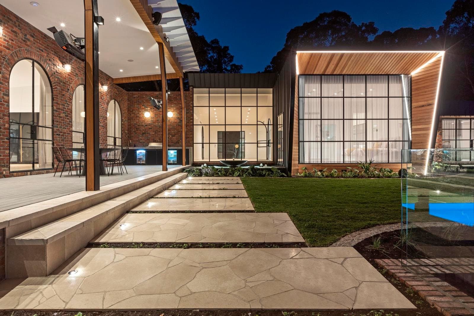 16 Yarra Braes Road, Eltham, Eltham - Thumbnail 8