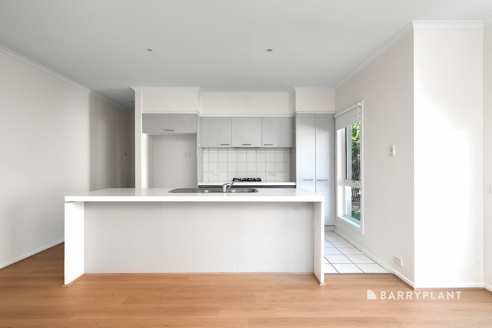 35 Waterlily Drive, Epping, VIC 3076, Epping - Thumbnail 3