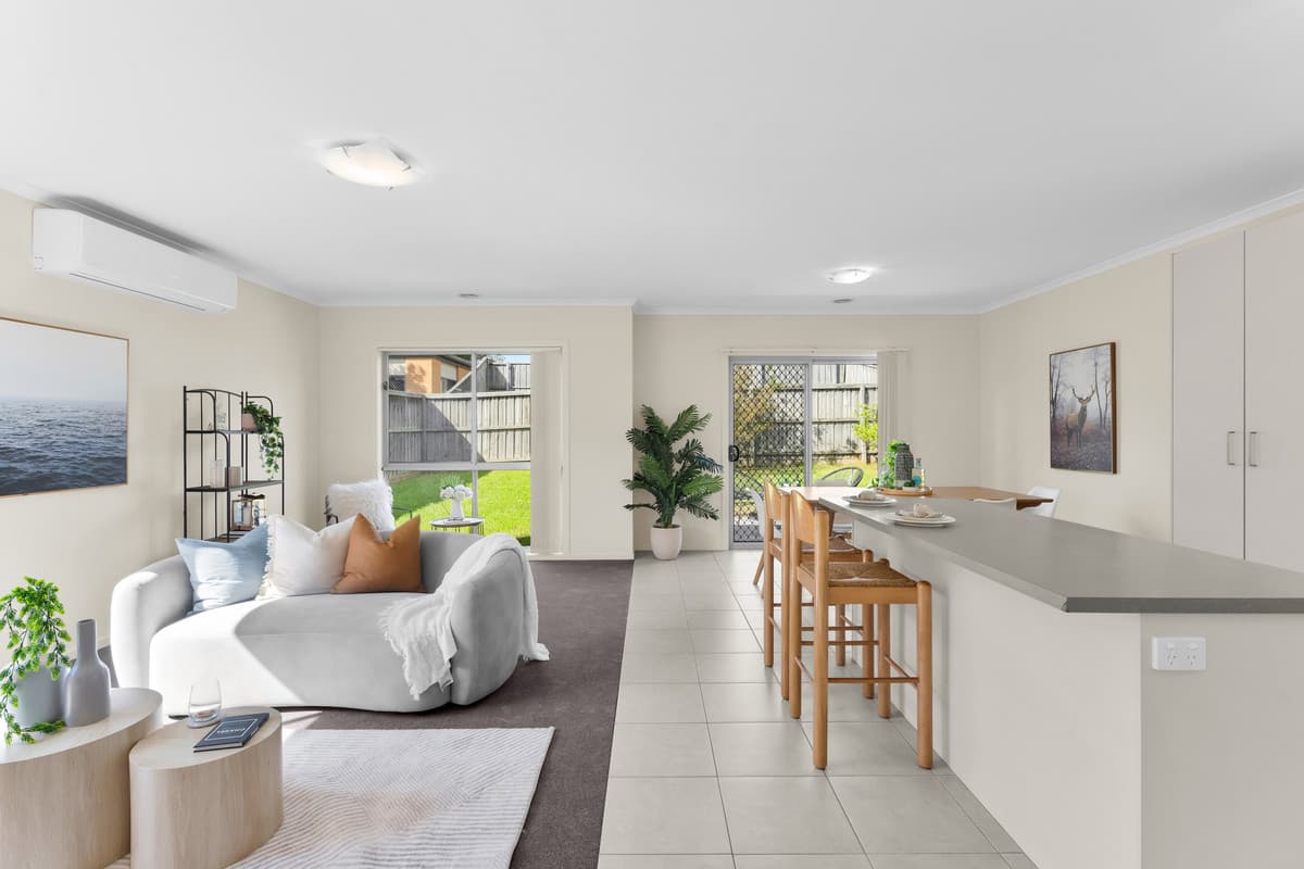 12 Young Street, Pakenham VIC 3810, Pakenham - Thumbnail 3