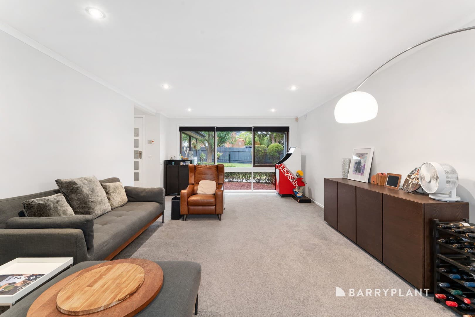 40 Huntingdon Drive, Wantirna South, VIC 3152, Wantirna South - Thumbnail 2