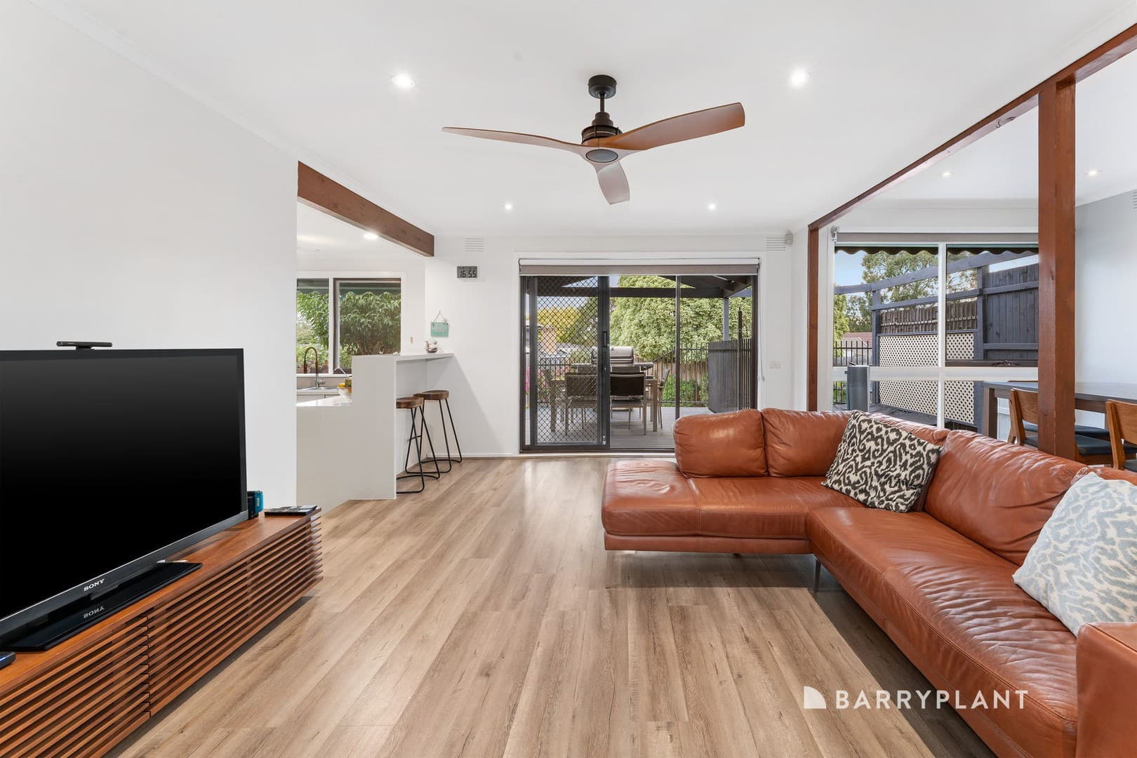 40 Huntingdon Drive, Wantirna South, VIC 3152, Wantirna South - Thumbnail 4