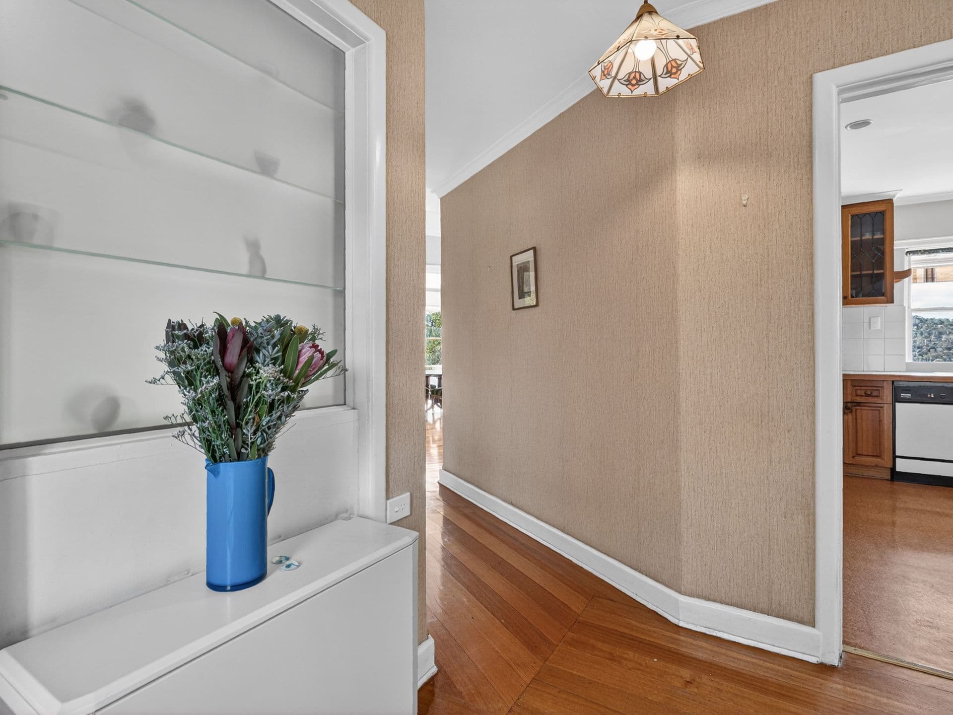 60 Roslyn Avenue, Kingston Beach, TAS, 7050, Kingston Beach - Thumbnail 2