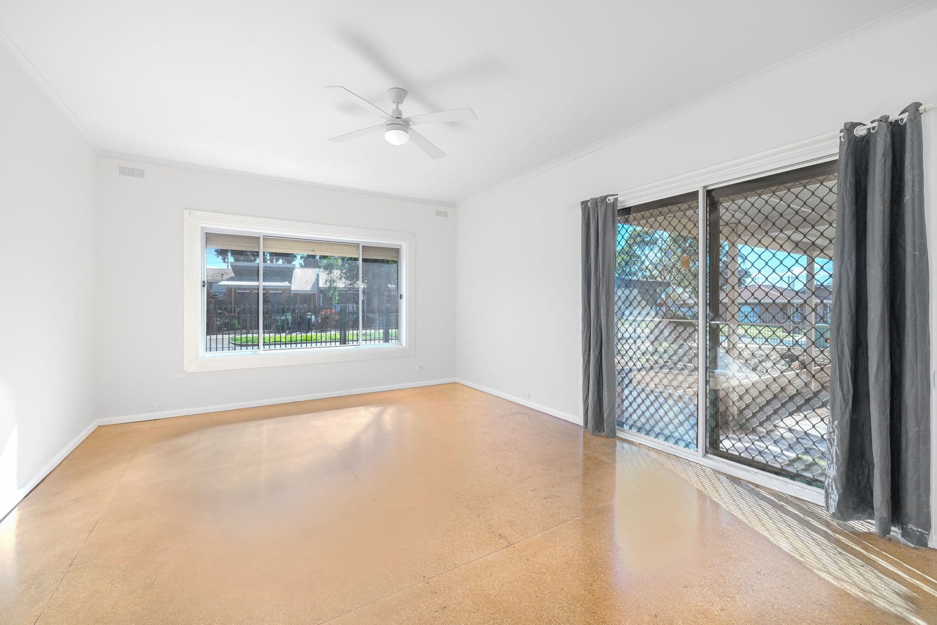 28 Pine Street, Echuca, VIC, 3564, Echuca - Thumbnail 2