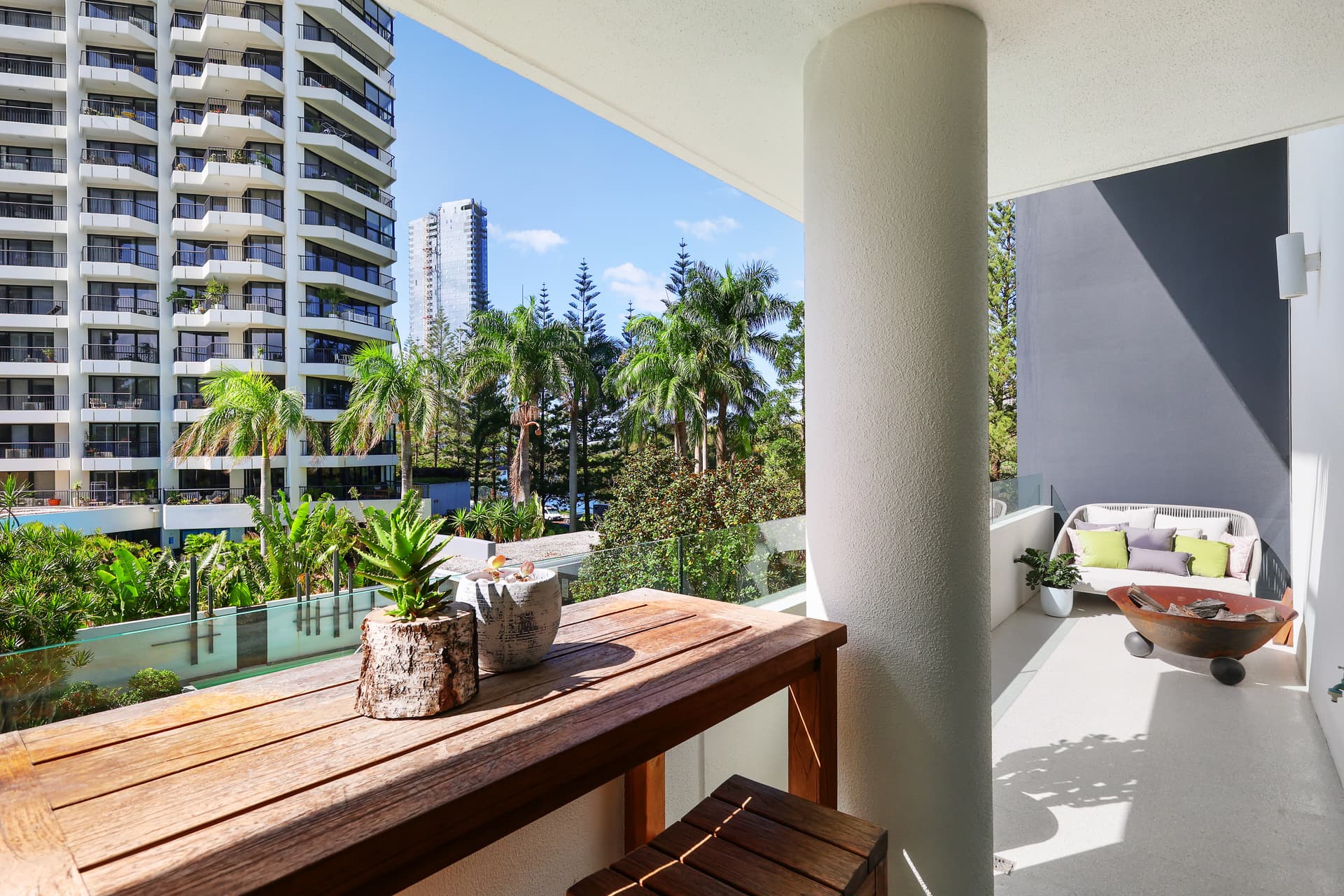 302/11-13 Hill Parade, Main Beach, QLD, 4217, Main Beach - Thumbnail 2
