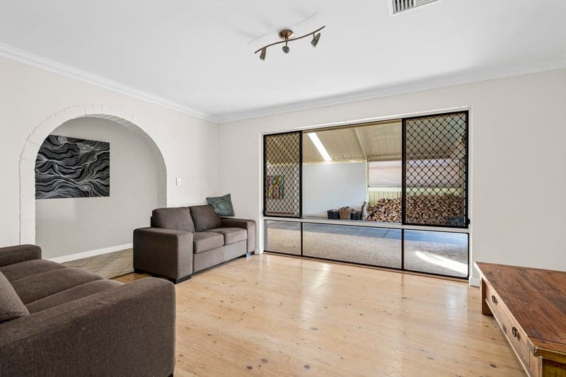 34 Aldam Road, Seaford - Thumbnail 6