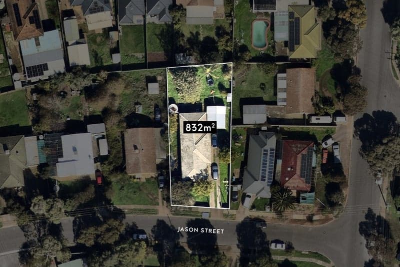 4 Jason Street, Christie Downs - Image 1