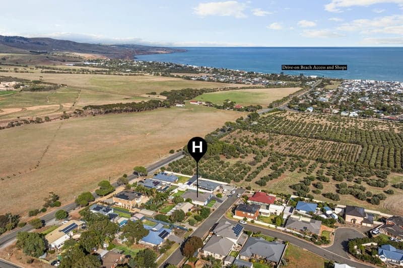 7 Sandano Avenue, Sellicks Beach - Thumbnail 2