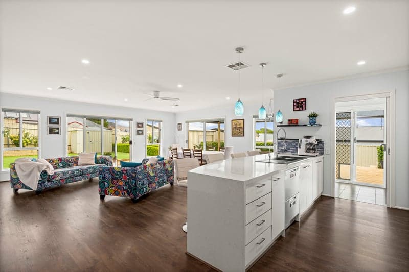 7 Sandano Avenue, Sellicks Beach - Thumbnail 3