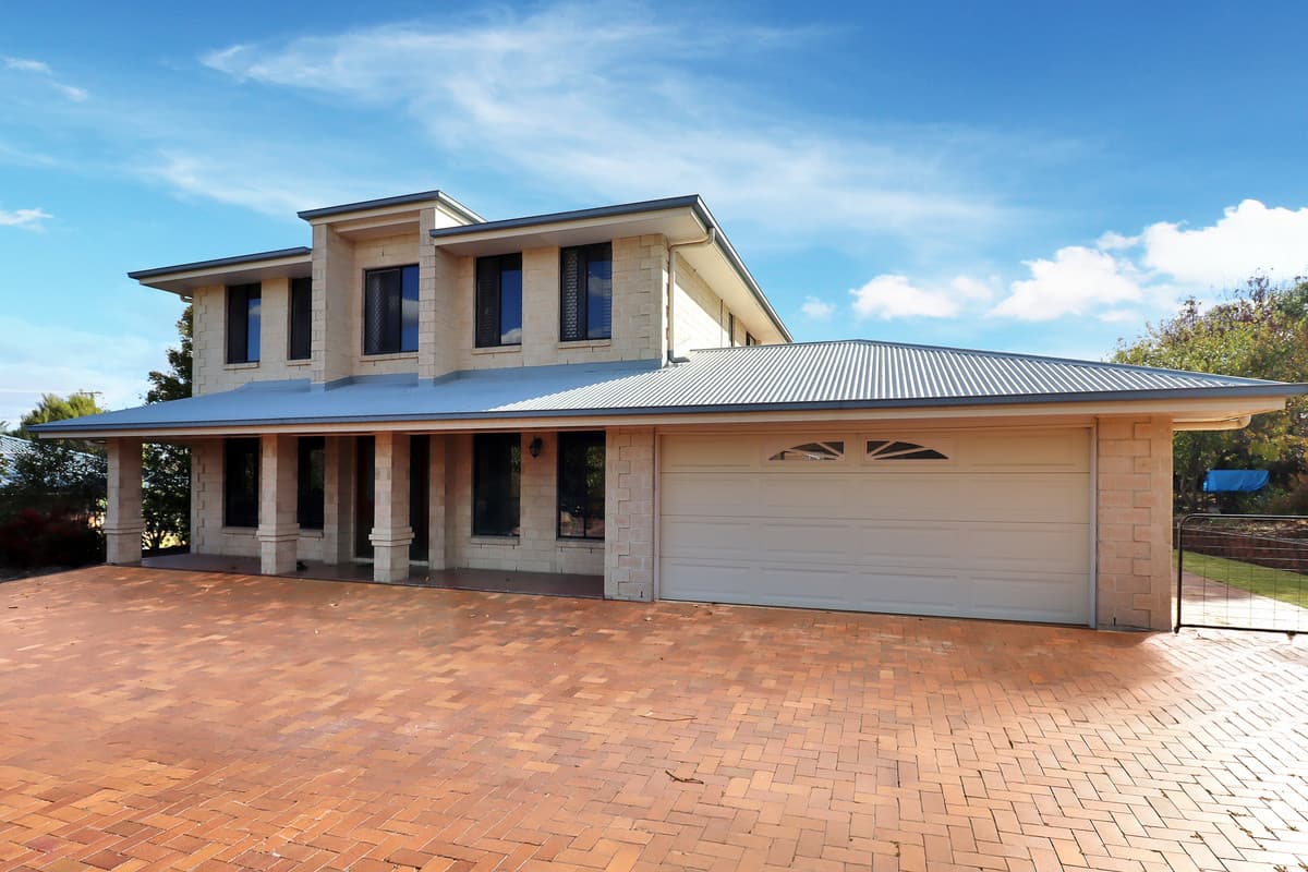 24 Fairway Crescent, Stanthorpe QLD 4380, Stanthorpe - Thumbnail 3
