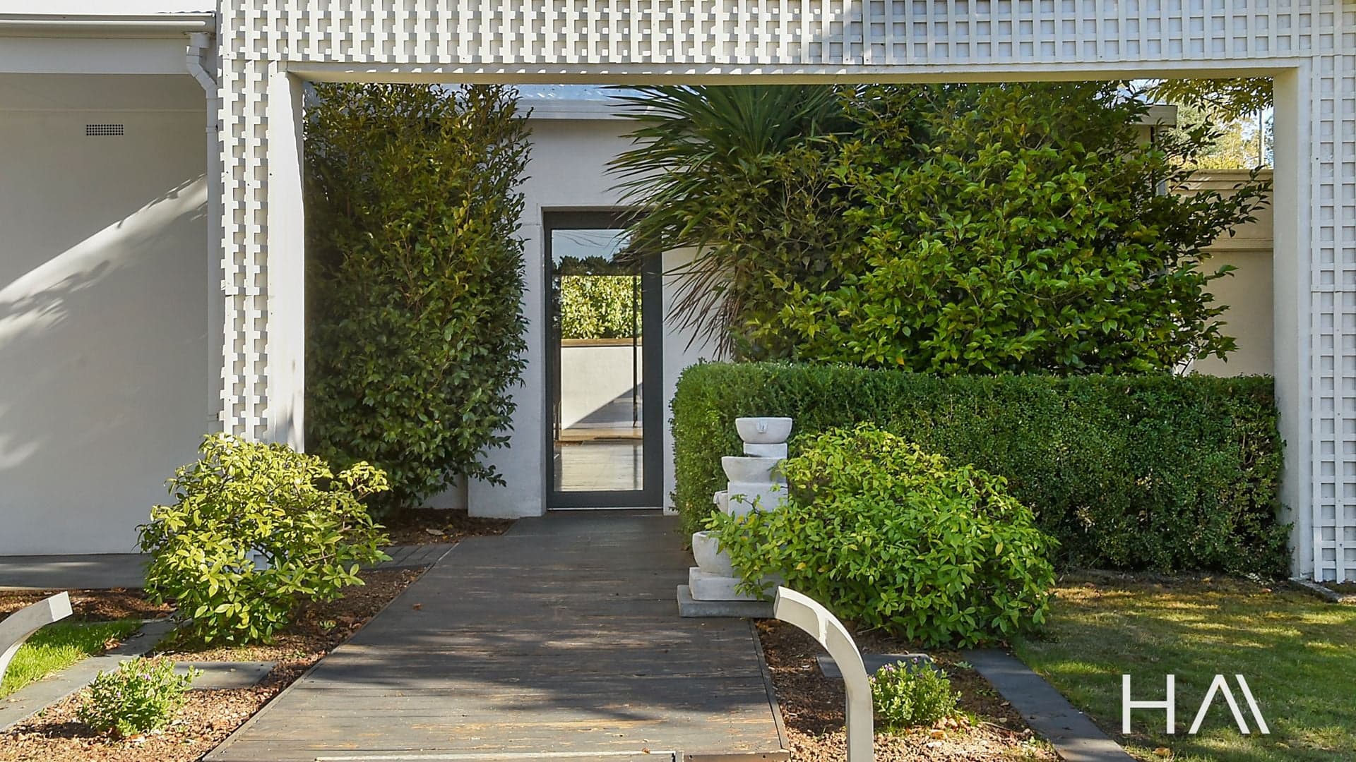6 Oakmount Street Perth, Perth - Thumbnail 2