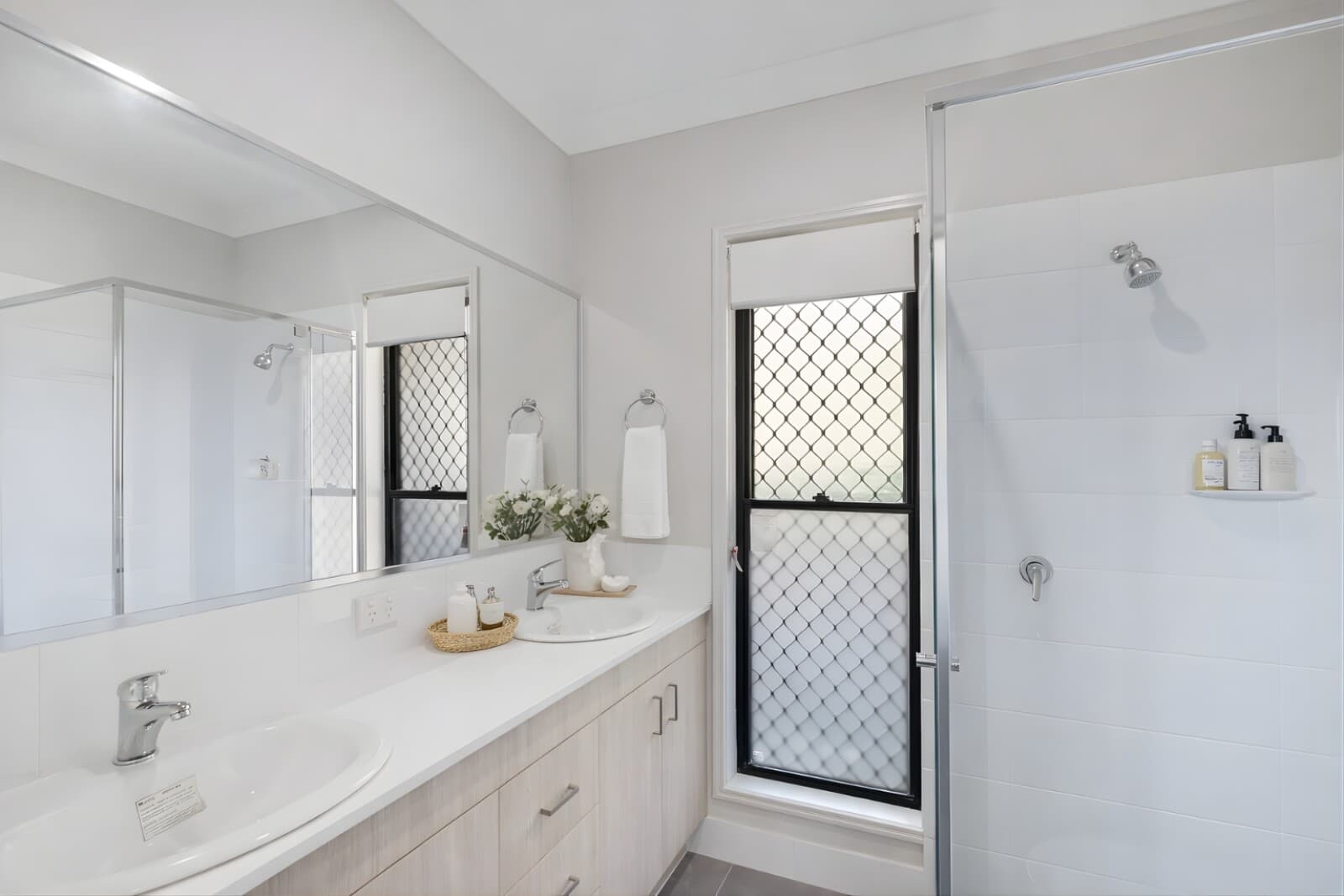 2/13 Jeanette Avenue Nambour QLD 4560, Nambour - Thumbnail 5