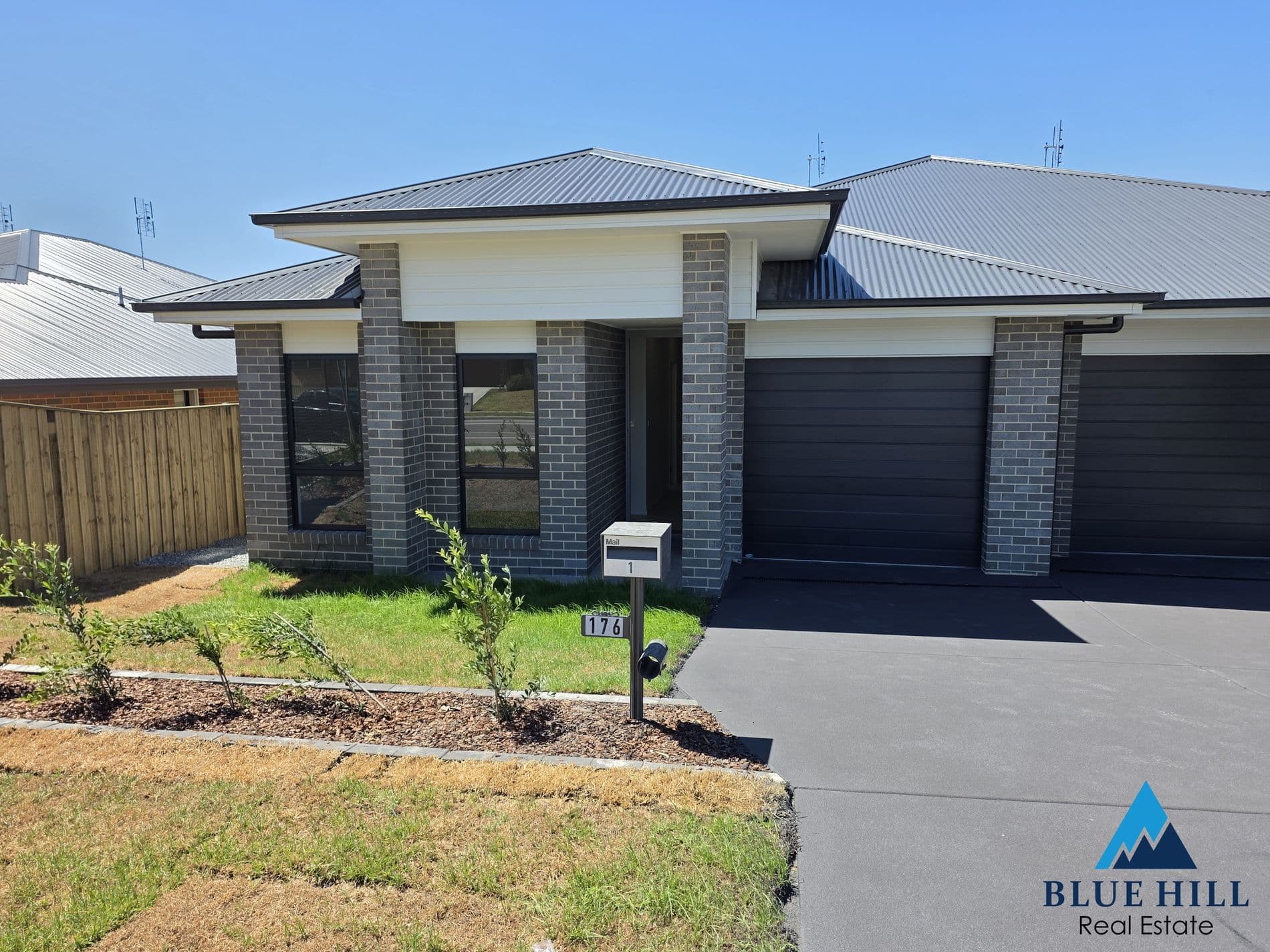 2/176 Settlers Boulevard, CHISHOLM, Chisholm - Image 1