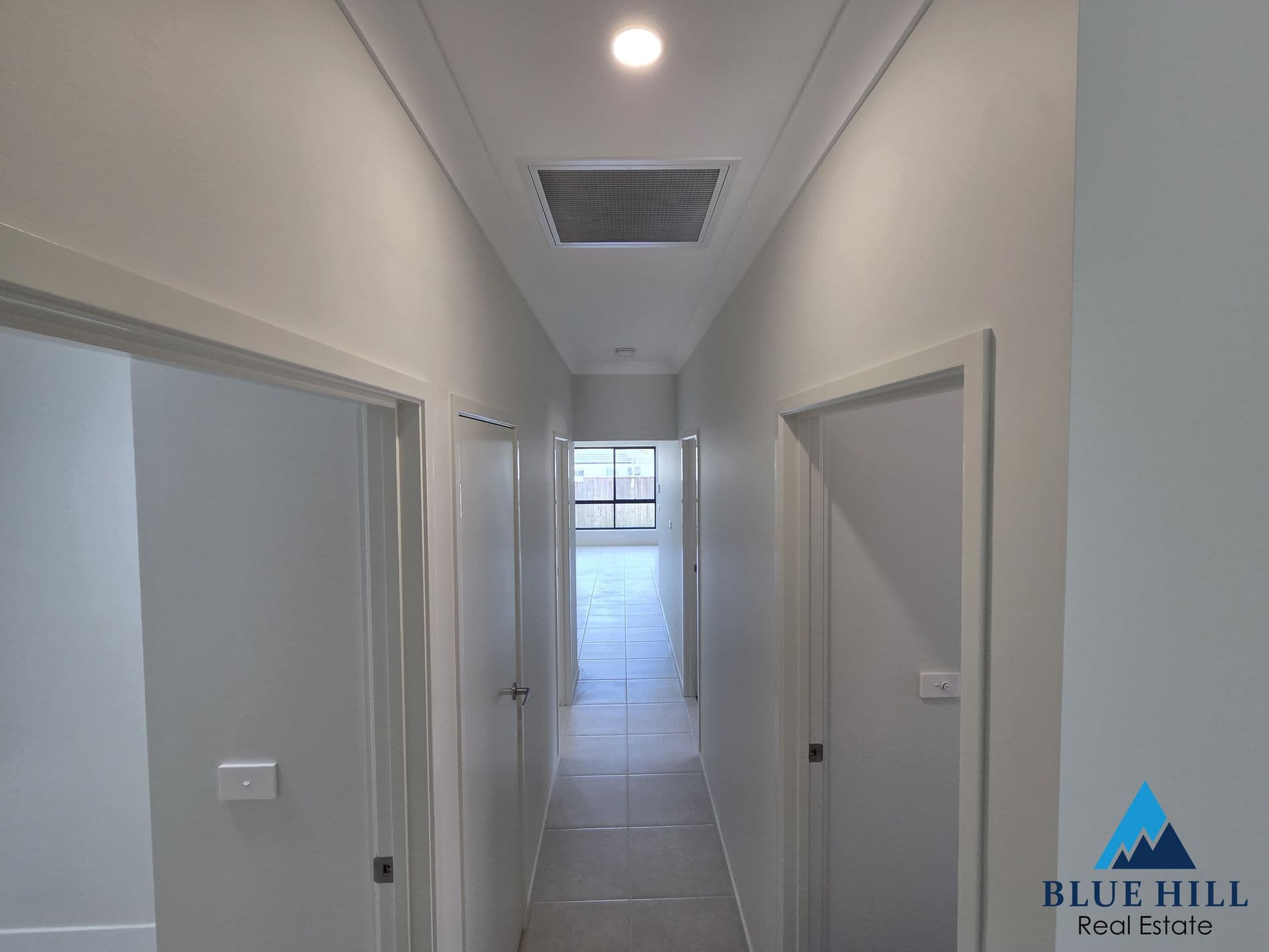2/176 Settlers Boulevard, CHISHOLM, Chisholm - Thumbnail 2