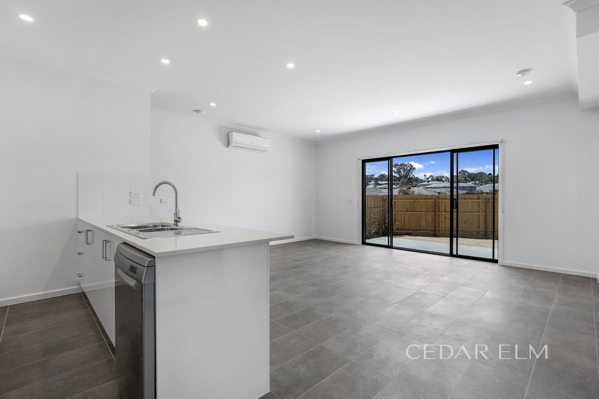 12A Sommerville Avenue, MERNDA  VIC  3754, Mernda - Thumbnail 4