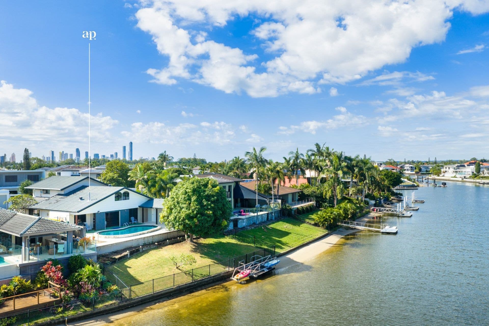 54 Blair Athol Crescent, Sorrento - Thumbnail 3