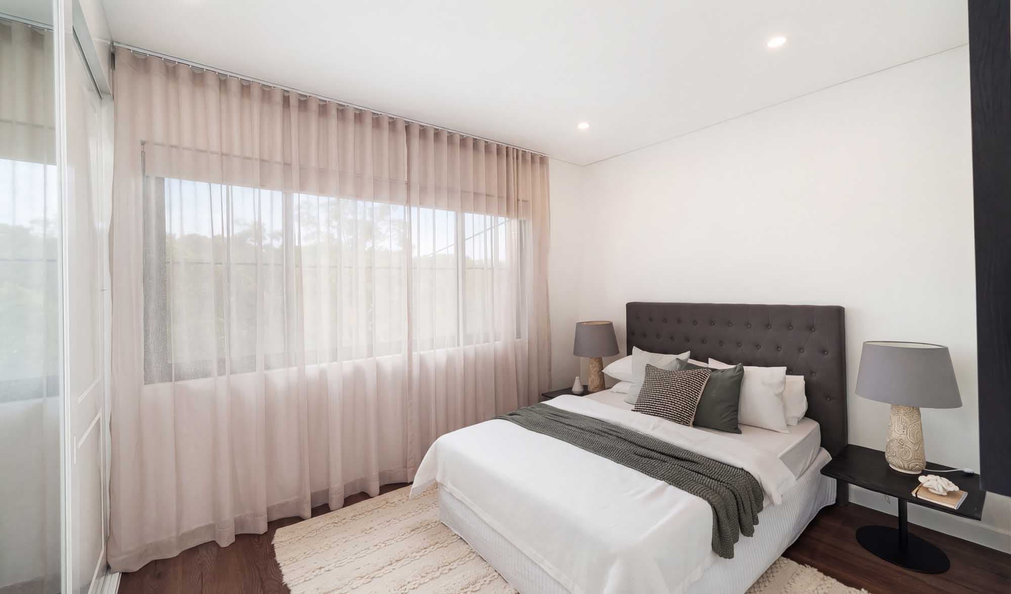 14 Carinya Road, Picnic Point - Thumbnail 2