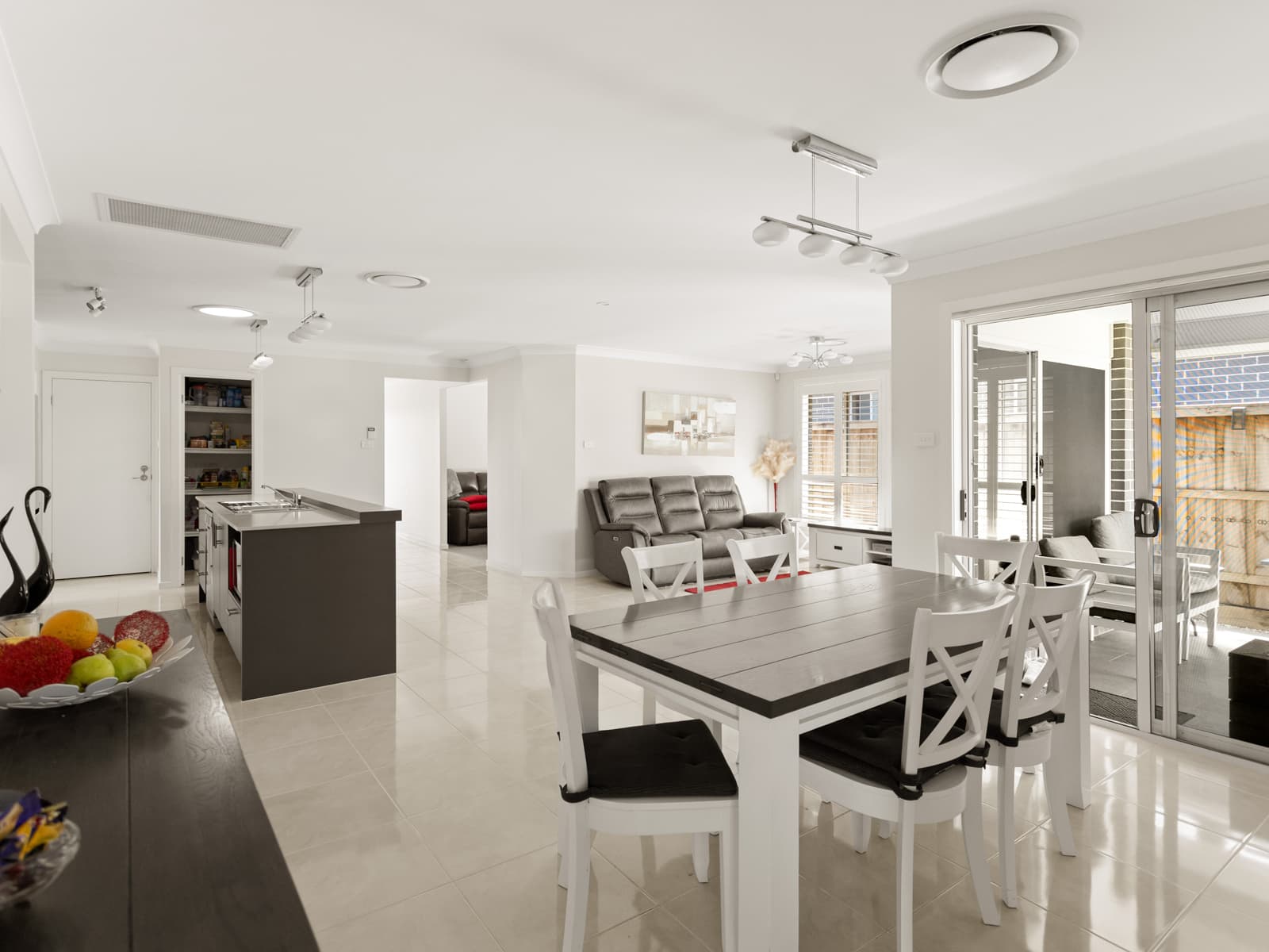 64 Silverwood Street, Gledswood Hills - Thumbnail 6