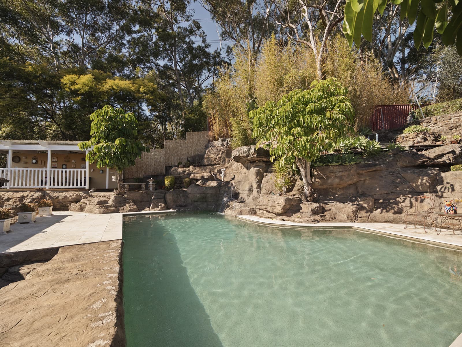 1 Tallowwood Avenue, Lugarno - Thumbnail 5