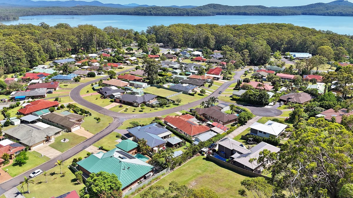 4 Candlebark Court, Lakewood, Lakewood - Thumbnail 2