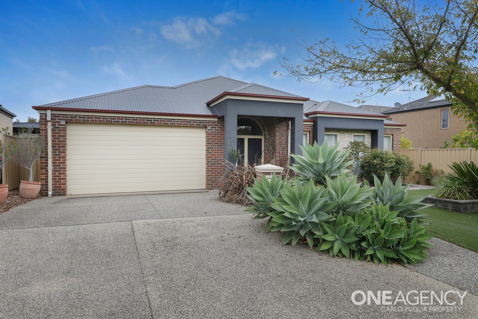 18 Elsternwick Street, Caroline Springs, Caroline Springs - Thumbnail 2