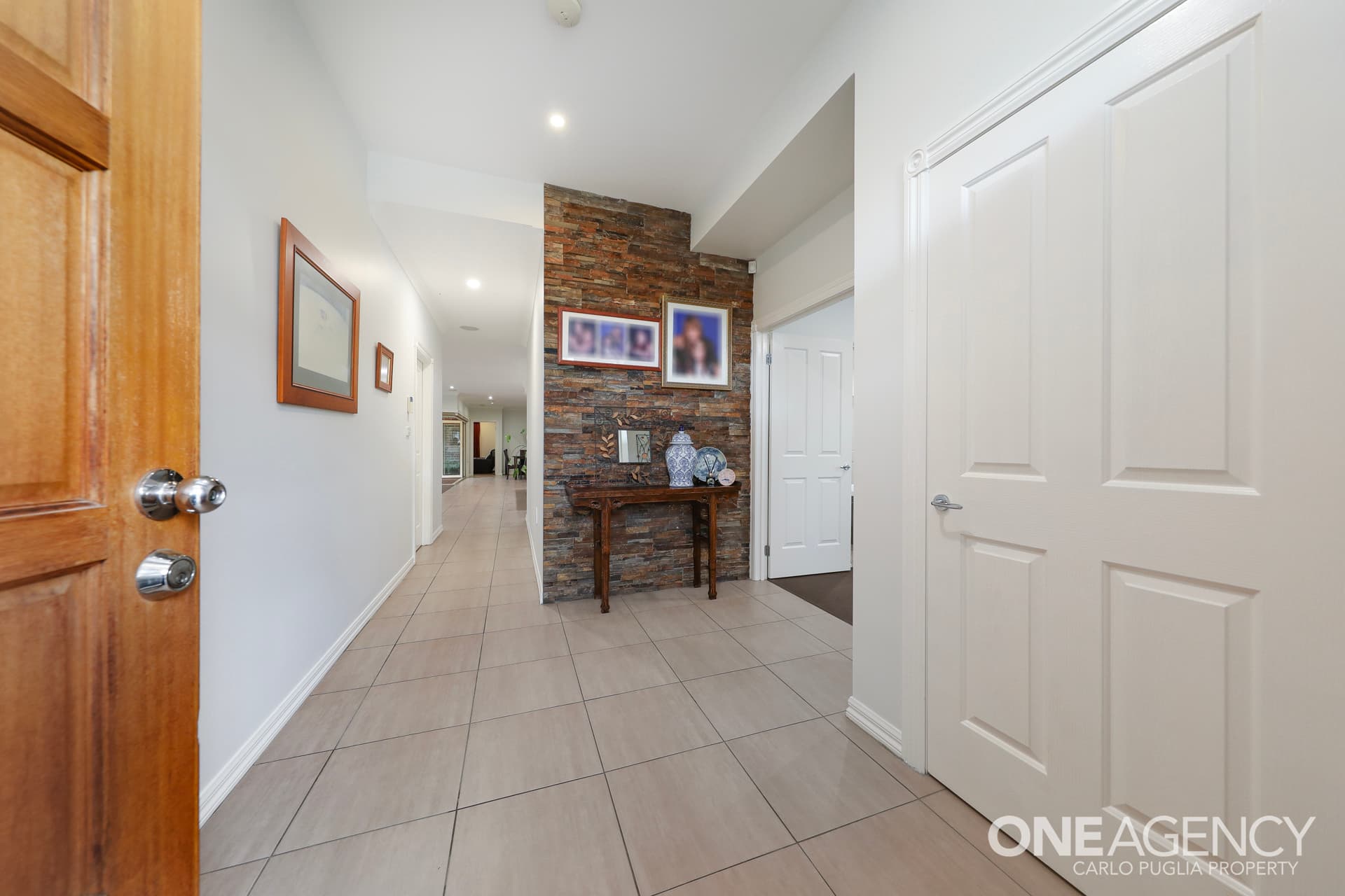 18 Elsternwick Street, Caroline Springs, Caroline Springs - Thumbnail 3