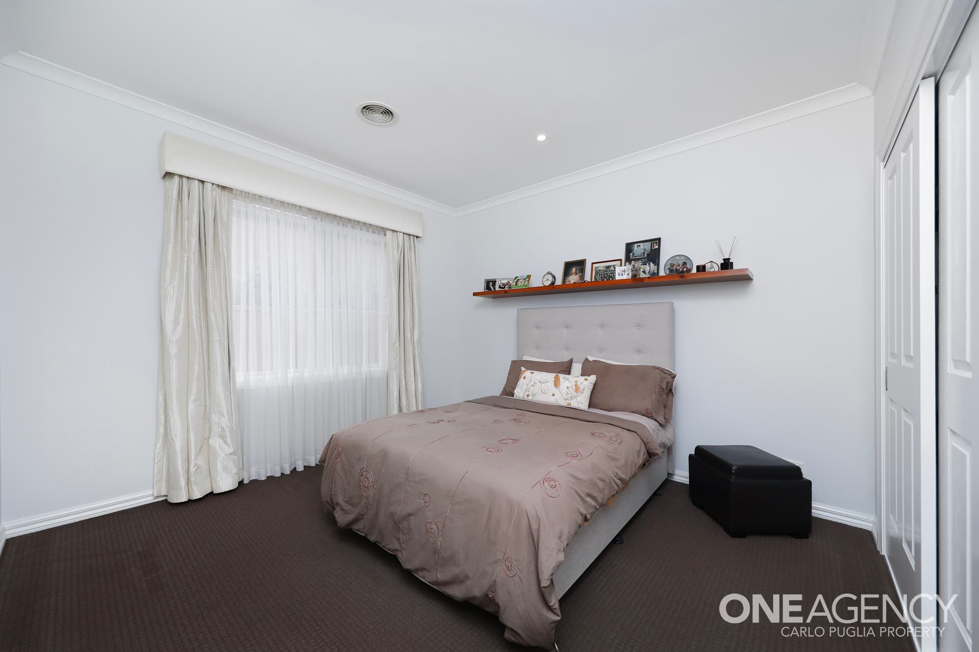 18 Elsternwick Street, Caroline Springs, Caroline Springs - Thumbnail 8