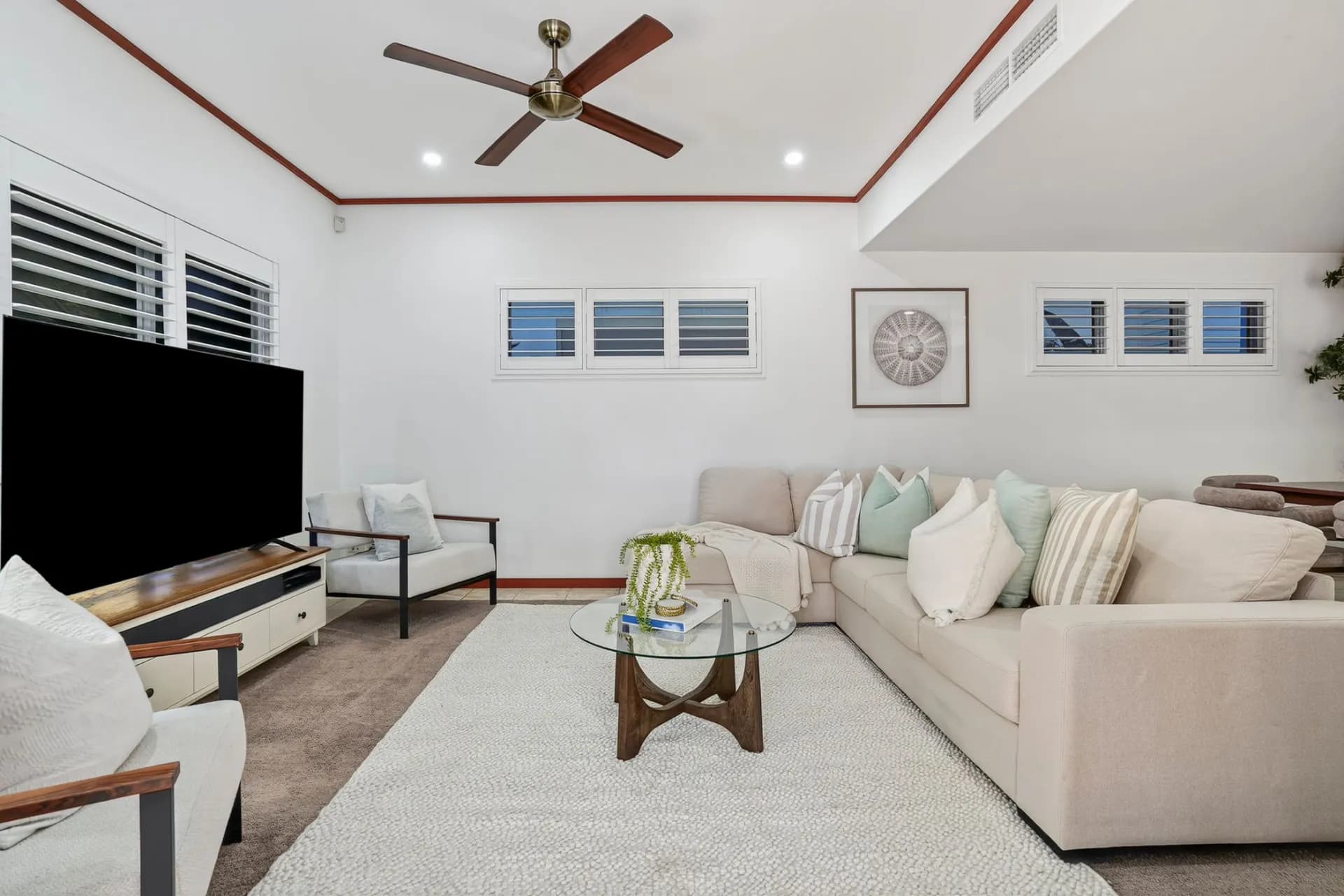 103/8 Spinnaker Drive, Sandstone Point - Thumbnail 5