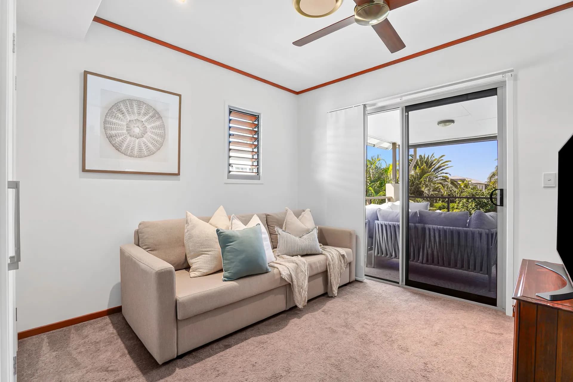 103/8 Spinnaker Drive, Sandstone Point - Thumbnail 8