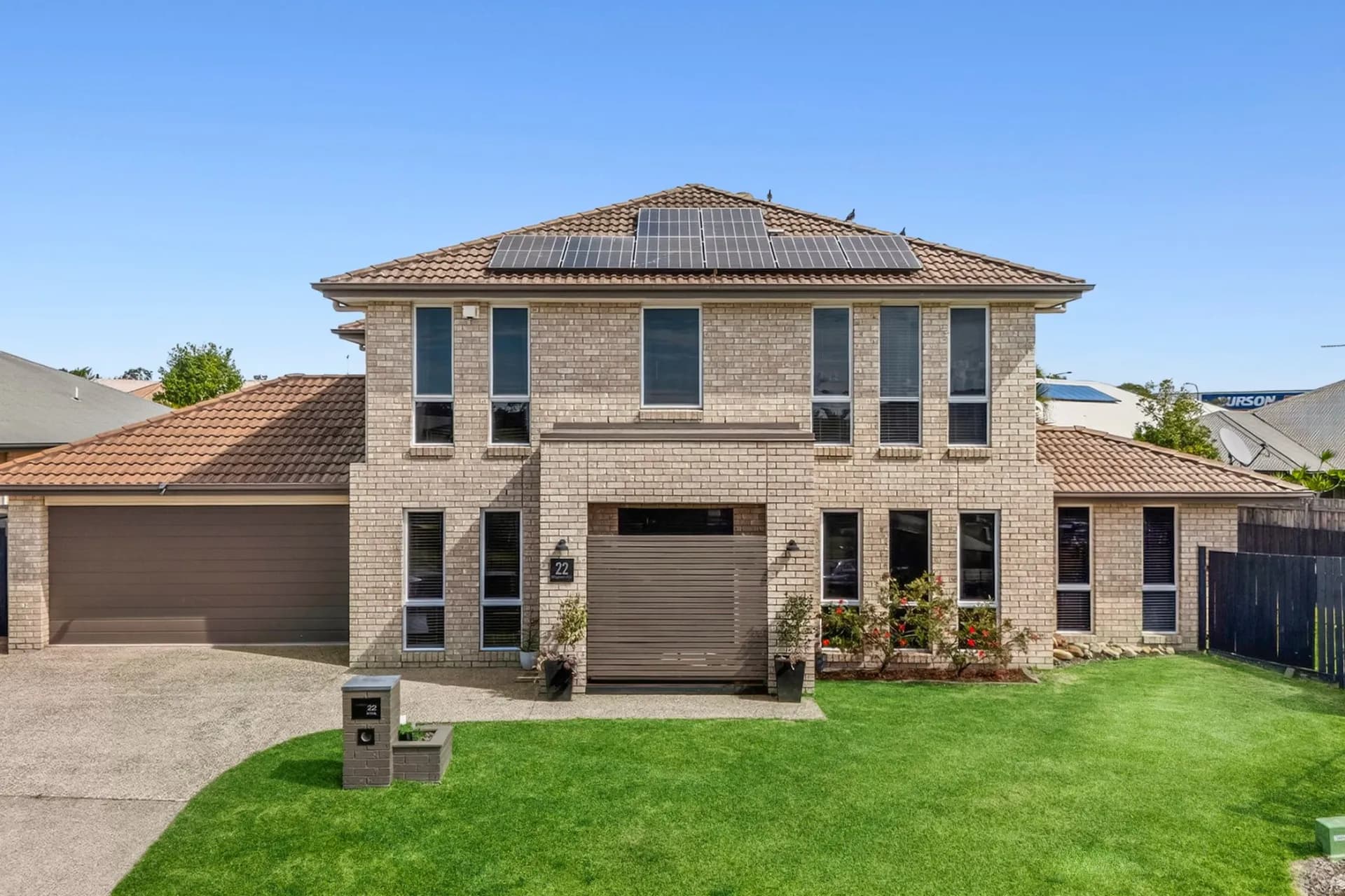 22 Kingdom Circuit, North Lakes - Image 1
