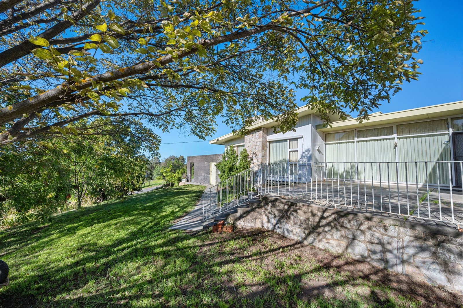 1 Dean Street, Long Gully, Long Gully - Thumbnail 2