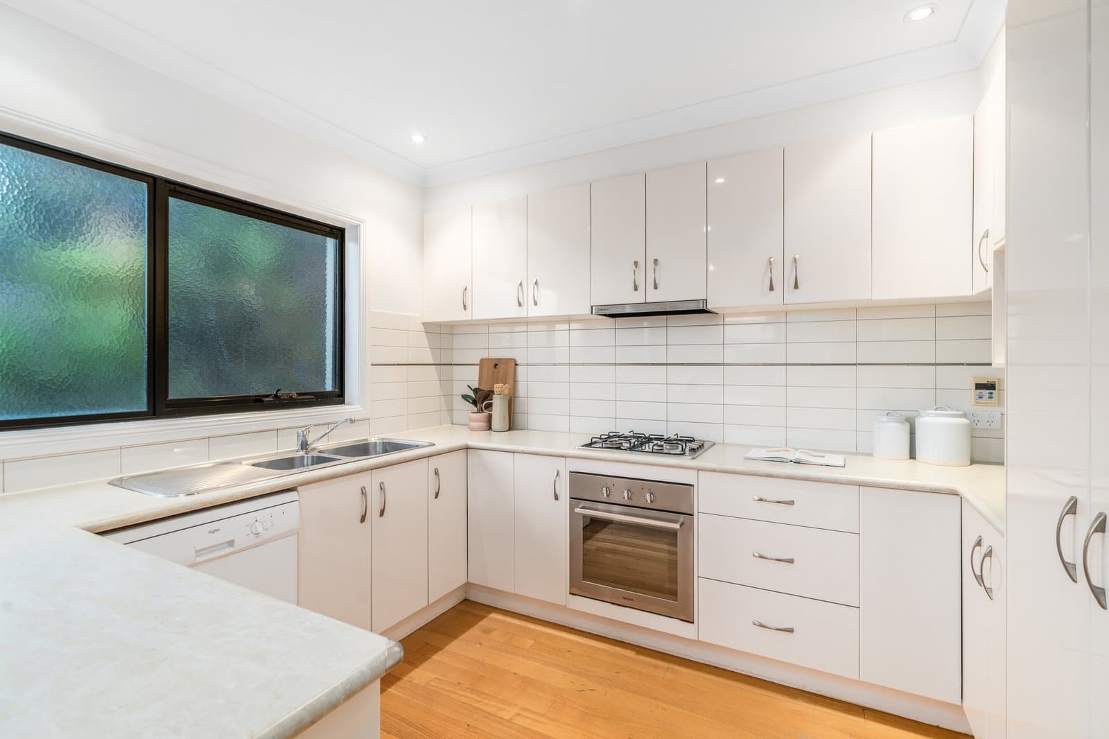 2/38 Denman Street, East Geelong, East Geelong - Thumbnail 3