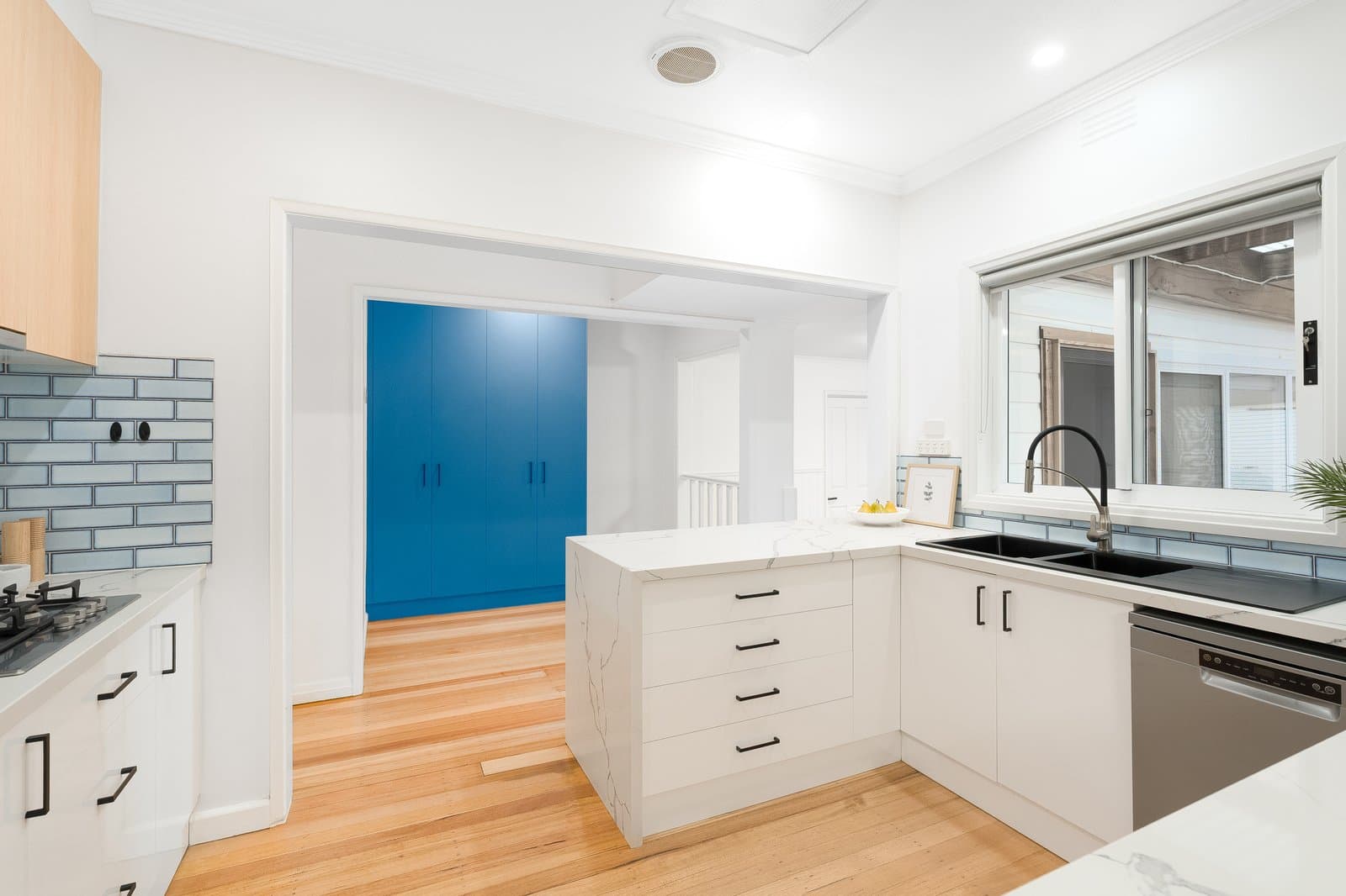 18 Cornish Avenue, Belmont, Belmont - Thumbnail 8