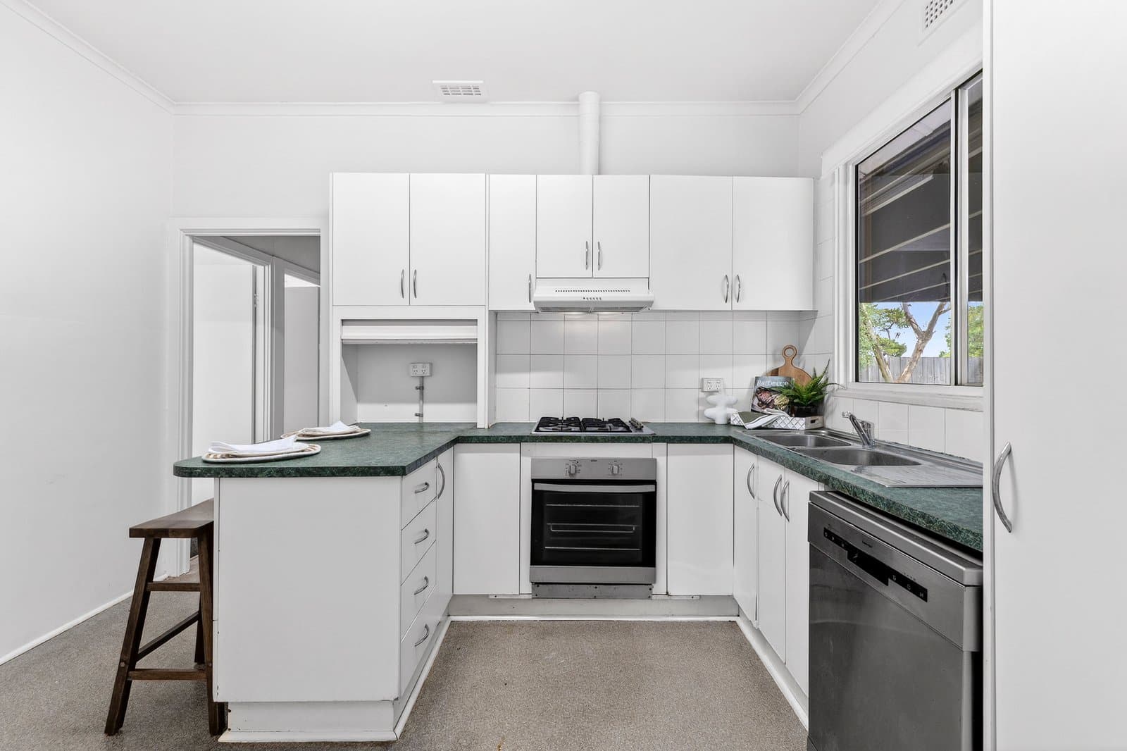 1/11 Nioka Street, Chadstone, Chadstone - Thumbnail 5