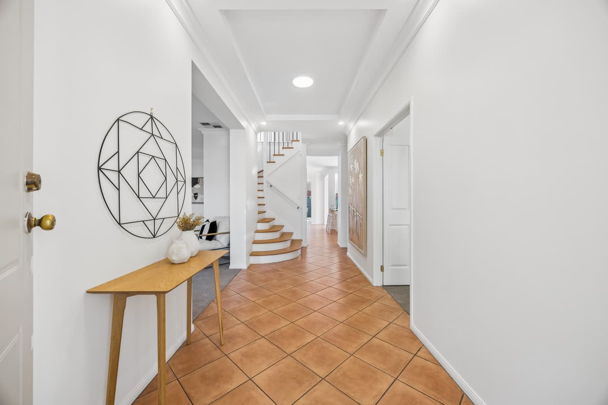 4 Victoria Court, Mawson Lakes SA 5095, Mawson Lakes - Thumbnail 2
