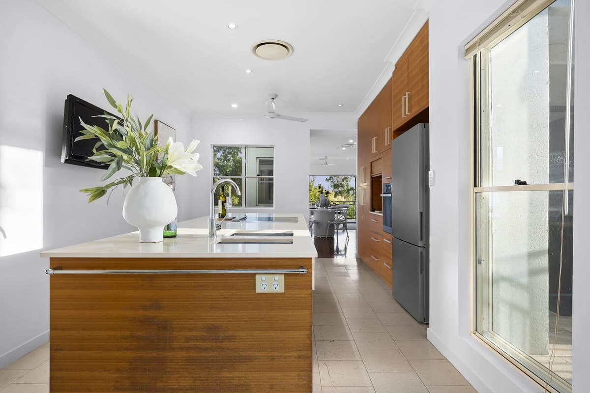 4A Glencairn Avenue, Indooroopilly QLD 4068, Indooroopilly - Thumbnail 7