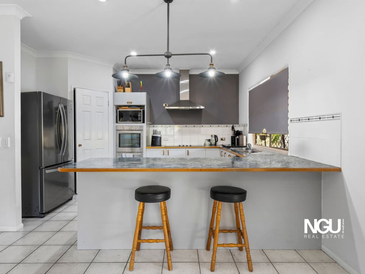 80 Glenross Drive, Pine Mountain QLD 4306, Pine Mountain - Thumbnail 4