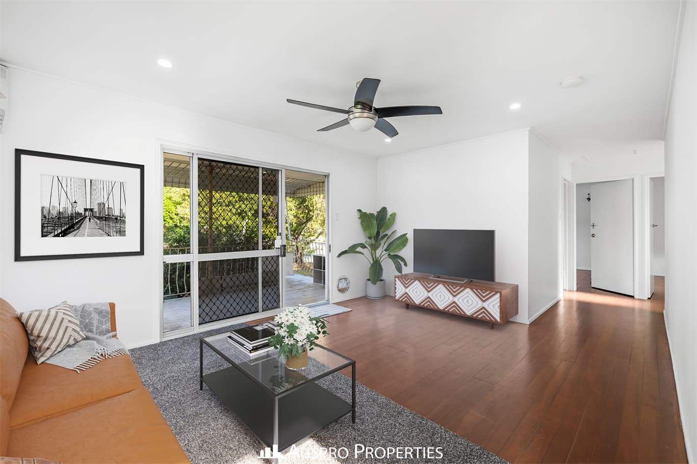 1 Charlane Street, Underwood - Thumbnail 2